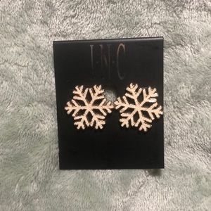 I•N•C snowflake earrings brand new with tags.